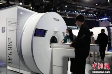 國產醫療器械展示硬核“黑科技”